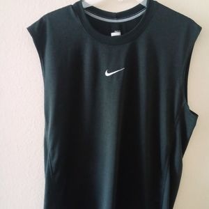 Nike Fit Workout T Size L